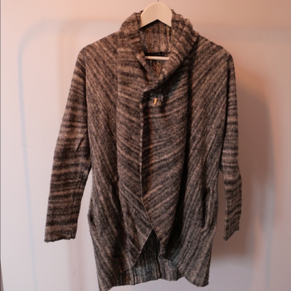 cardigan - Picture 3 of 8